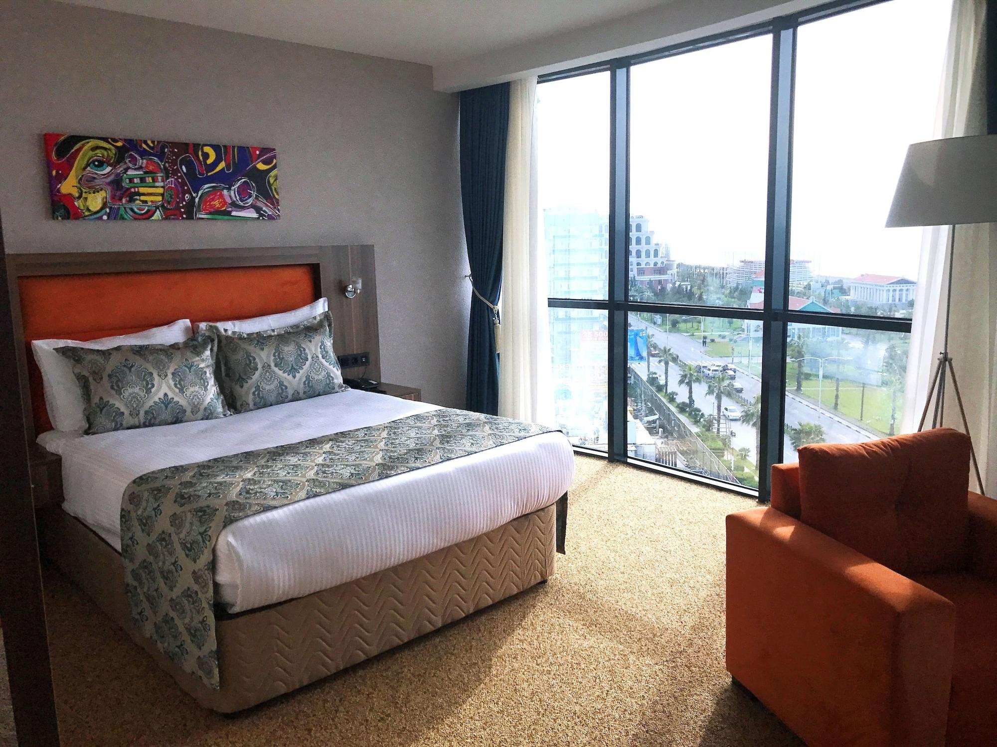 Sky Tower Hotel Batumi Exterior foto A room at the hotel