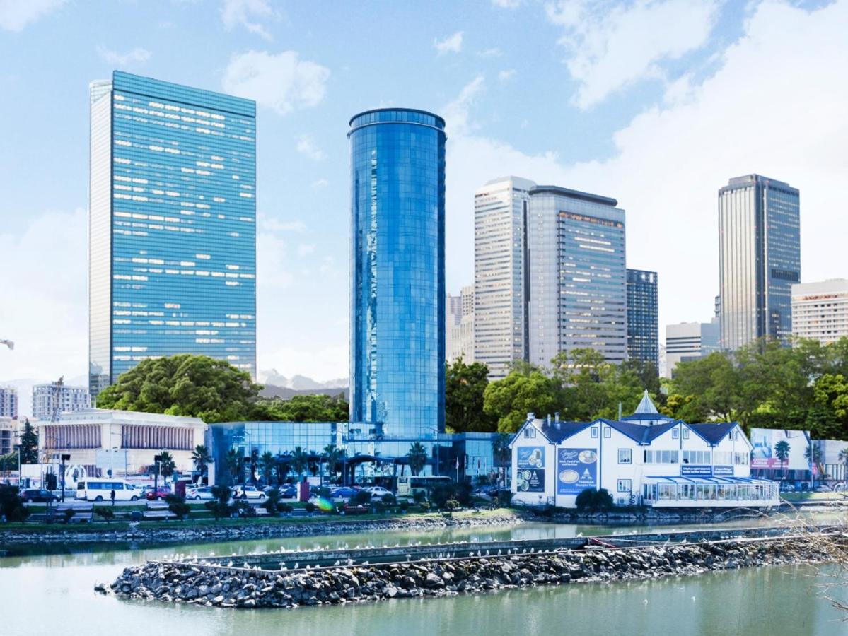 Sky Tower Hotel Batumi Exterior foto The 2012 proposal for the building
