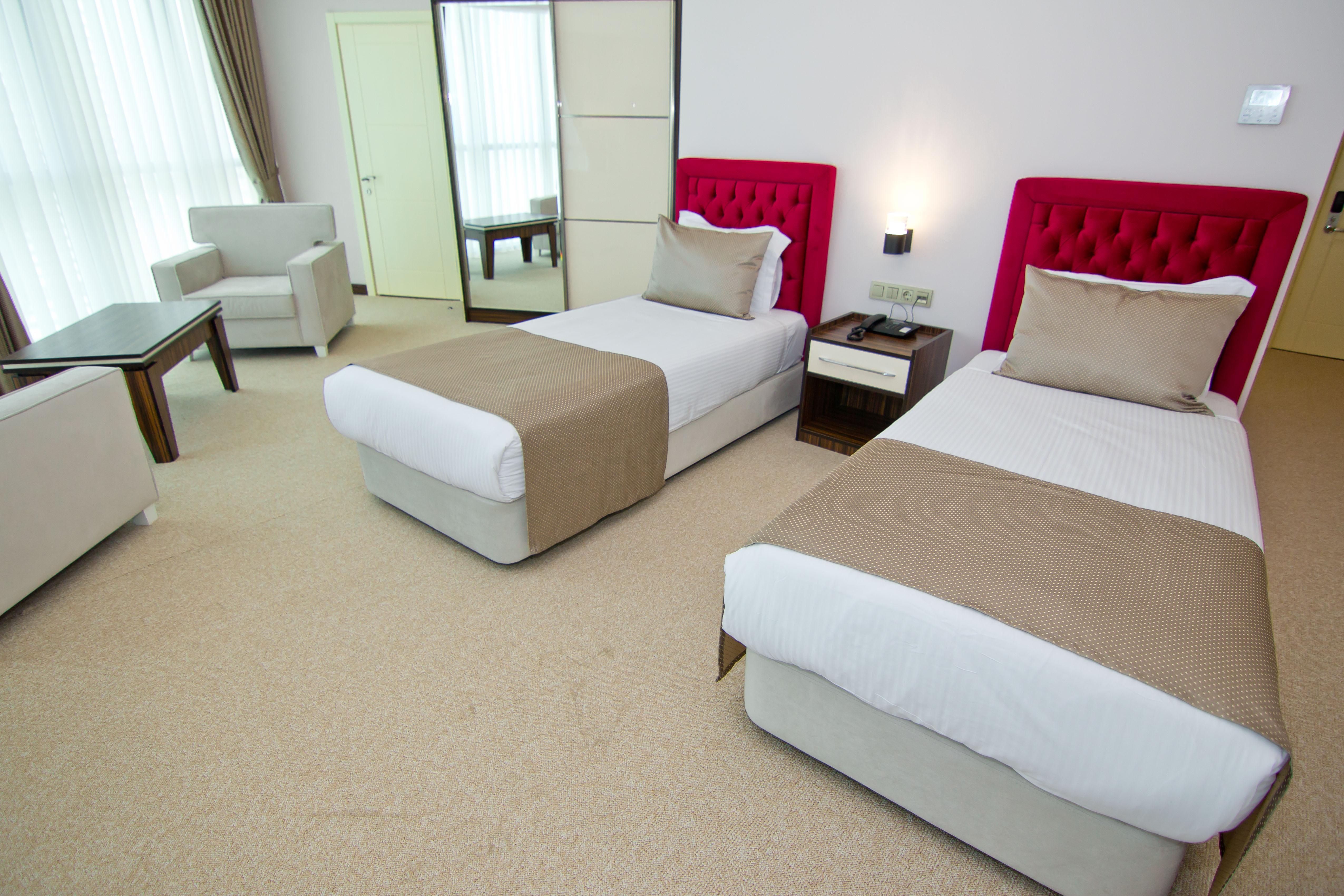 Sky Tower Hotel Batumi Exterior foto A room at the hotel