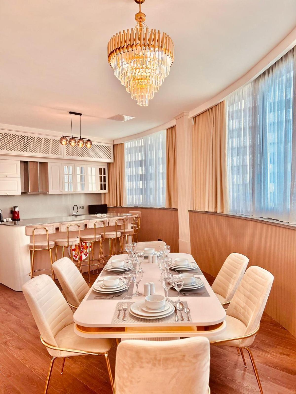 Sky Tower Hotel Batumi Exterior foto A kitchen in a serviced apartment