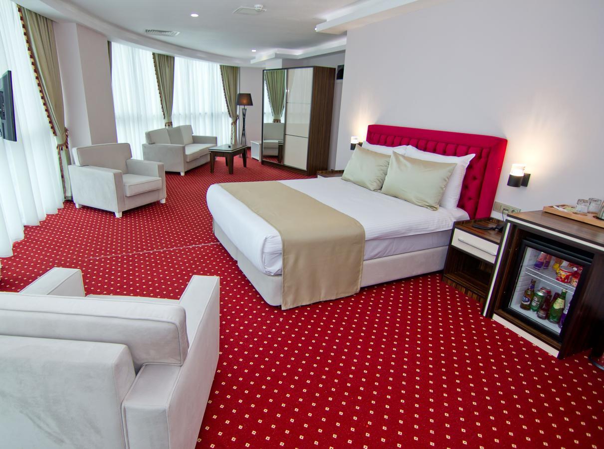 Sky Tower Hotel Batumi Exterior foto